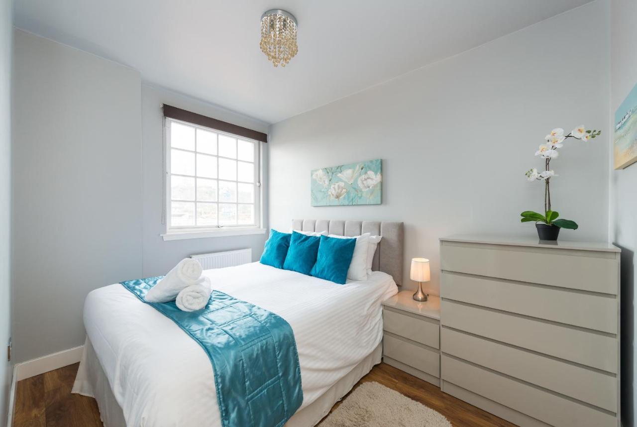 Royal Mile Modern Apartment 에든버러 외부 사진