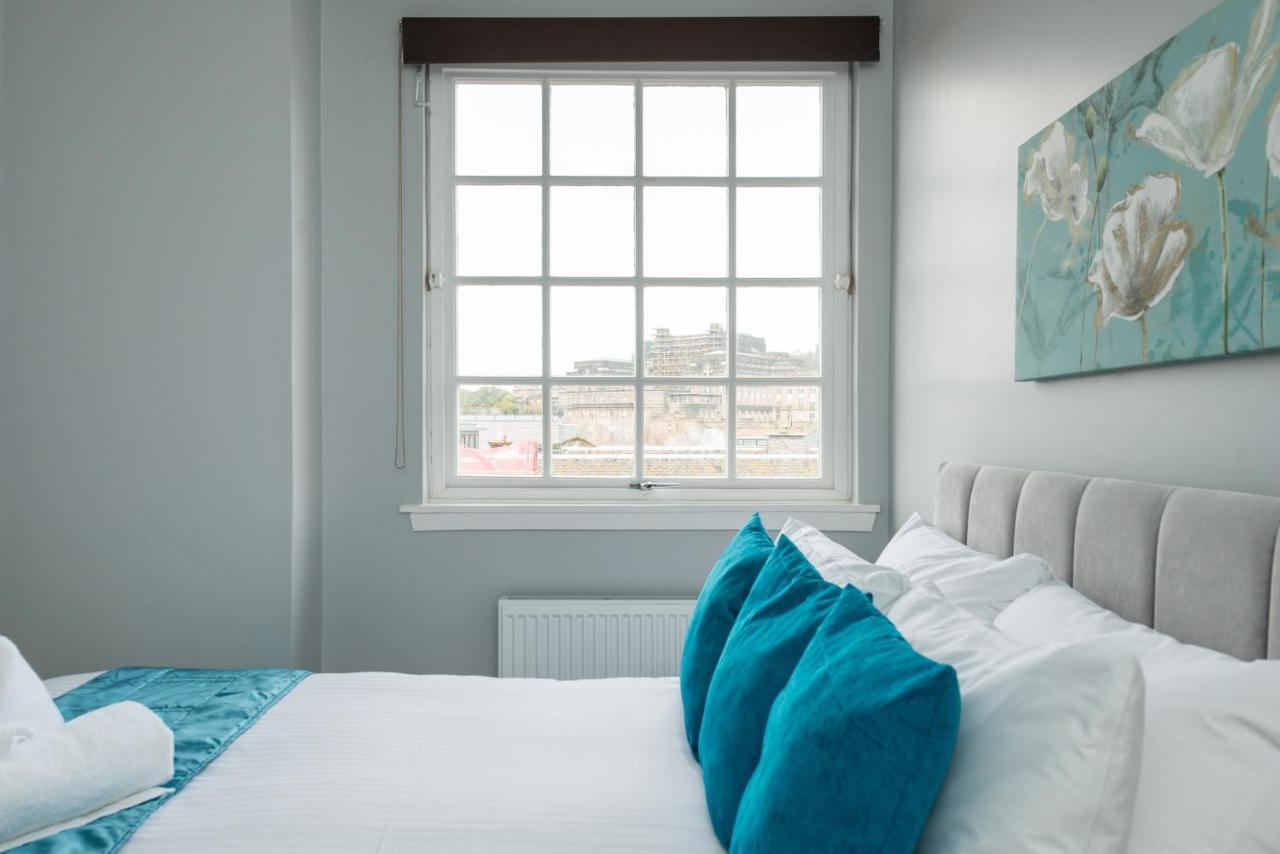 Royal Mile Modern Apartment 에든버러 외부 사진