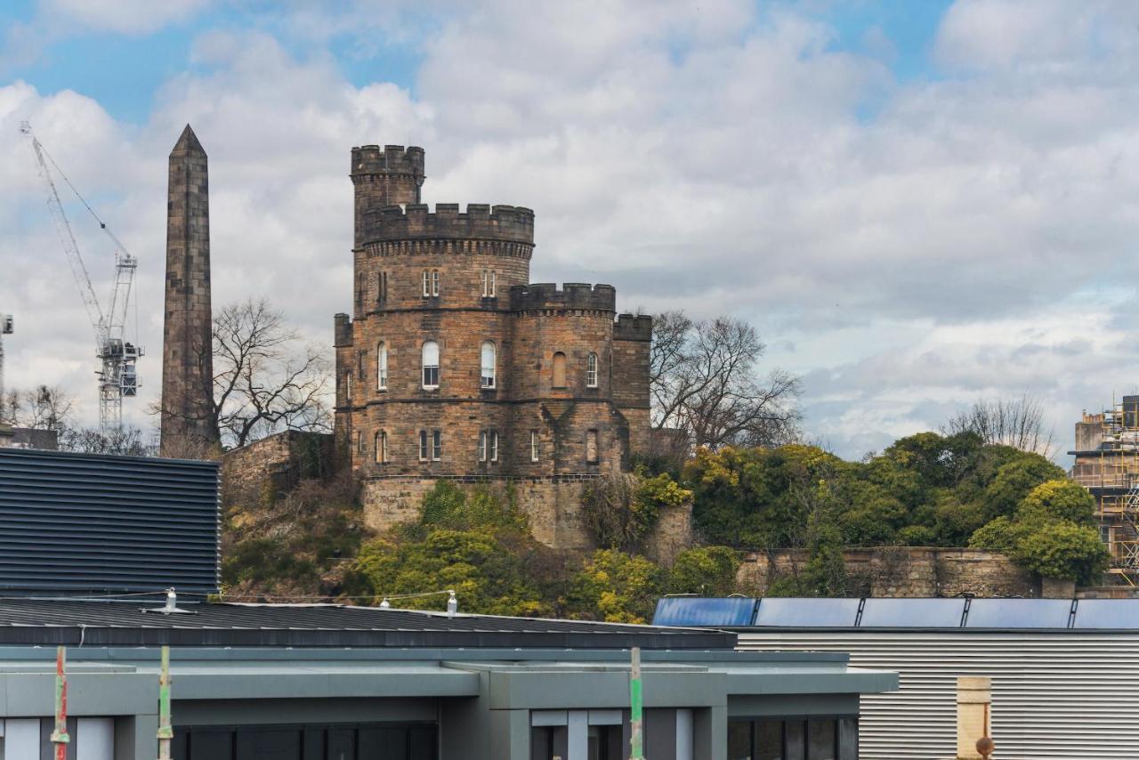 Royal Mile Modern Apartment 에든버러 외부 사진