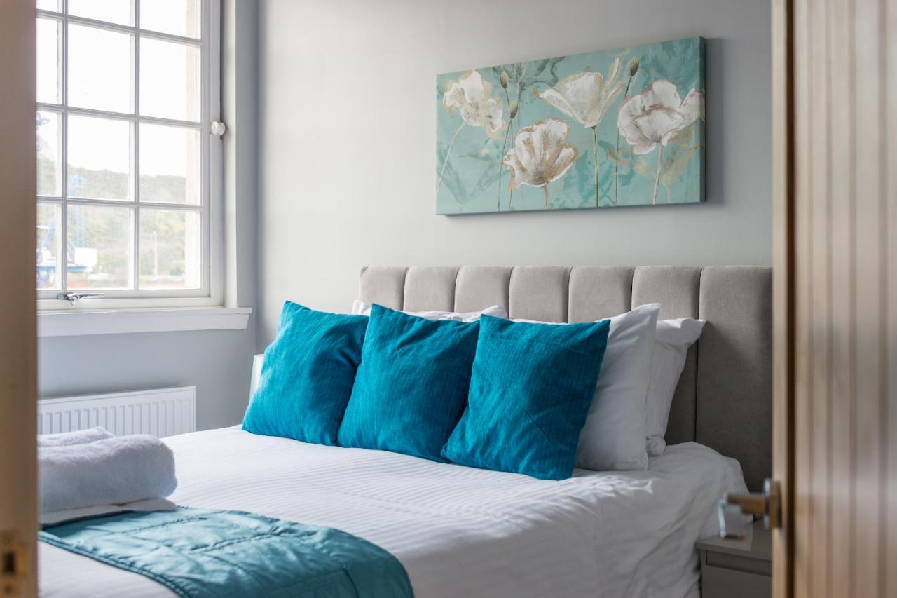 Royal Mile Modern Apartment 에든버러 외부 사진