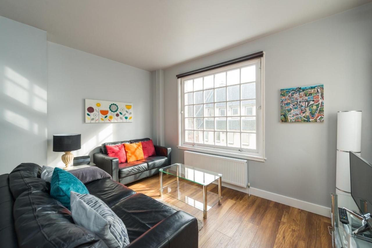 Royal Mile Modern Apartment 에든버러 외부 사진