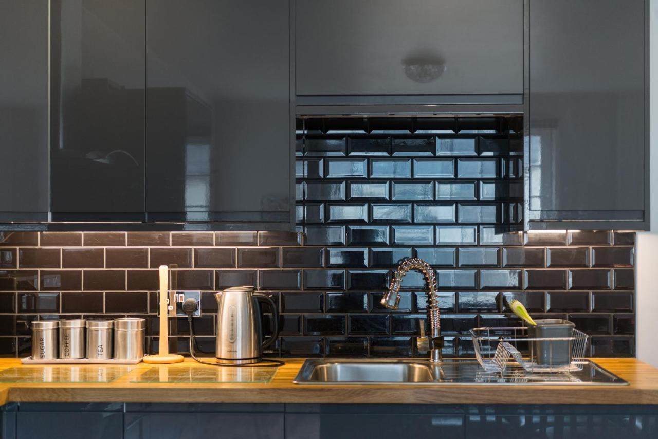 Royal Mile Modern Apartment 에든버러 외부 사진