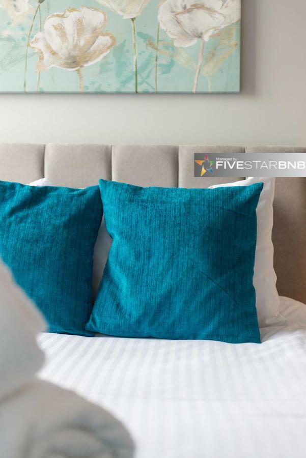 Royal Mile Modern Apartment 에든버러 외부 사진